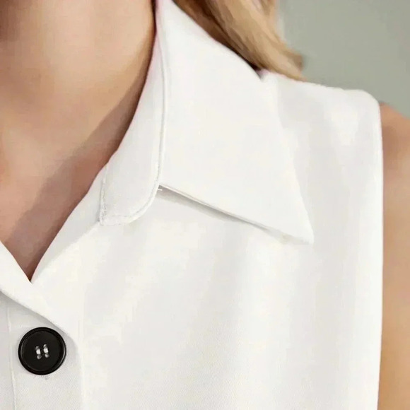 Apricot Casual Women's Striped Button Front Sleeveless Blouse - Picture 8 of 8